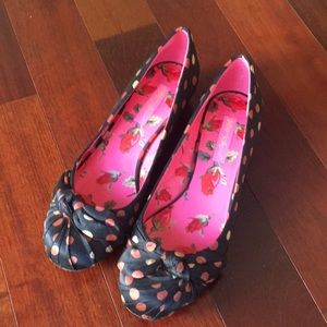 Betsey Johnson Kitten Heel